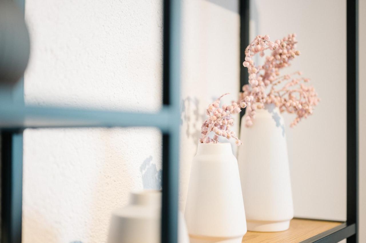 Moderne 2 Zi.-Fewo Blackforestart Naehe Freiburg シモンスヴァルト エクステリア 写真